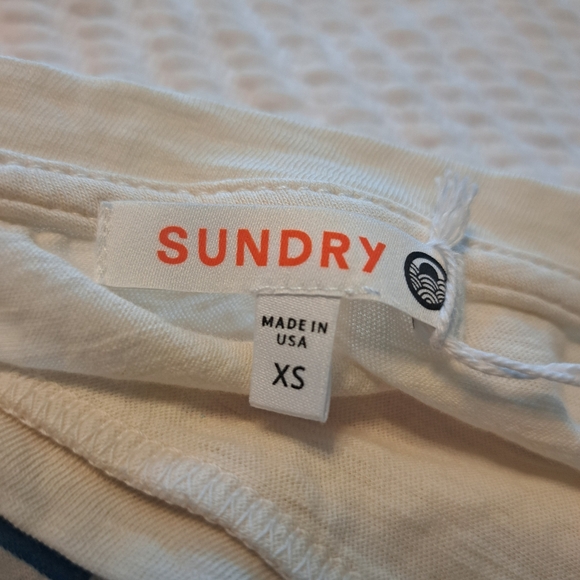 Sundry Muscle Tee - Picture 5 of 11